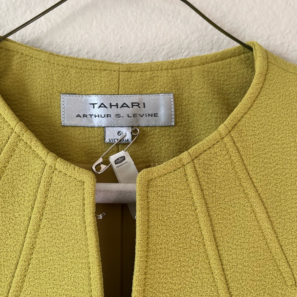Tahari ASL Chartreuse Boucle Collarless Blazer  fall workwear size 6